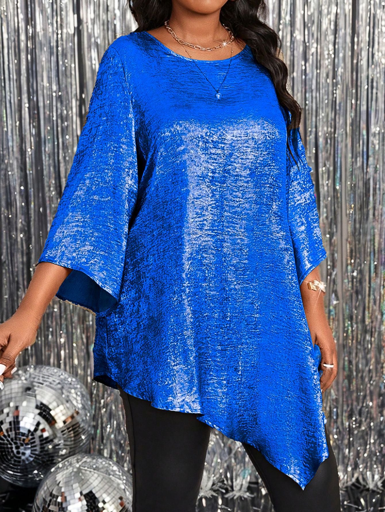 🎄Christmas Special Offer-Plus-size loose-fitting round neck three-quarter sleeve irregular hem women's top