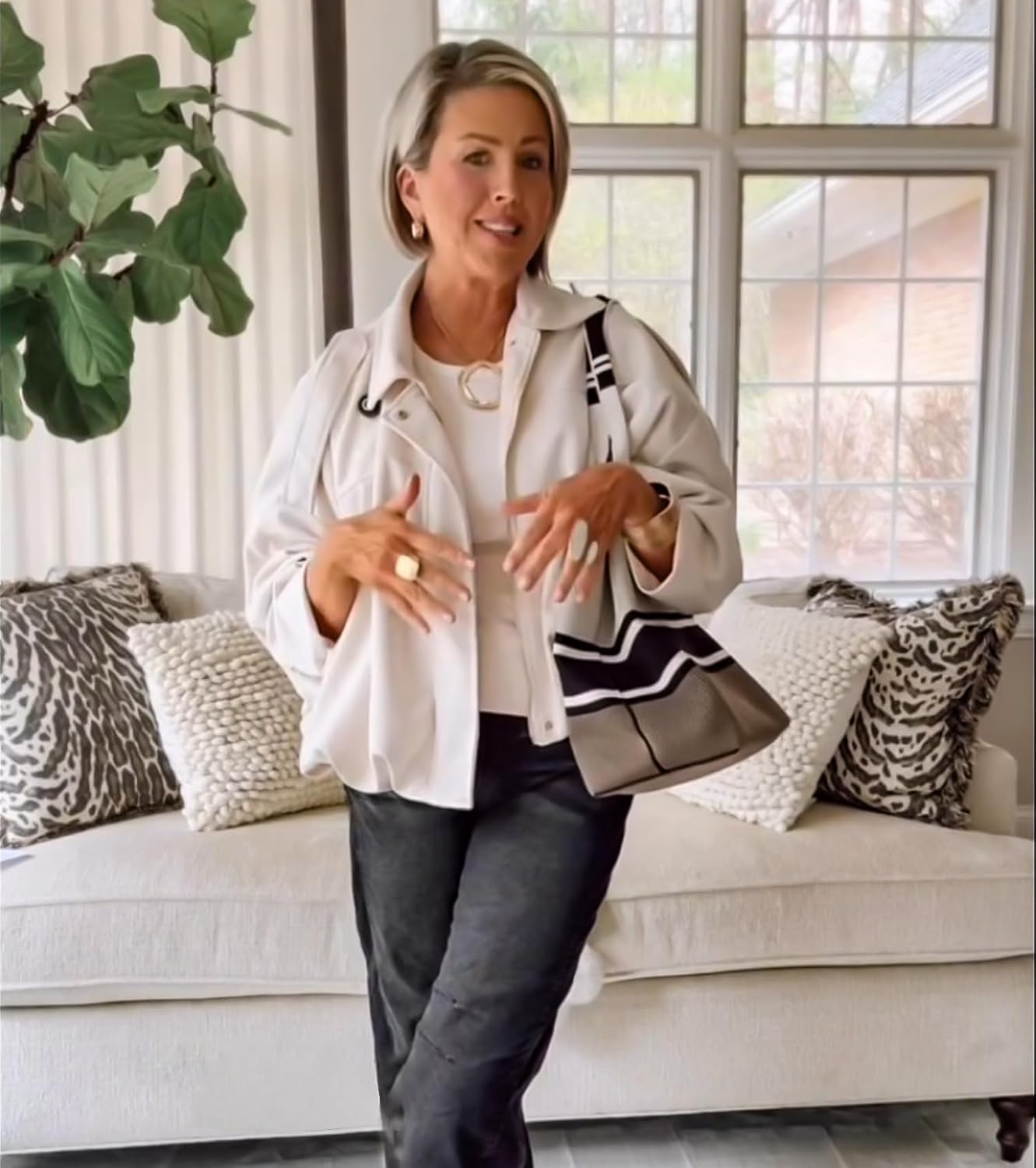 Womens Faux Suede Bomber Jacket Casual Lapel Pilot Cropped Coat Oversized Motorcycle Jackets 2025 Outerwear