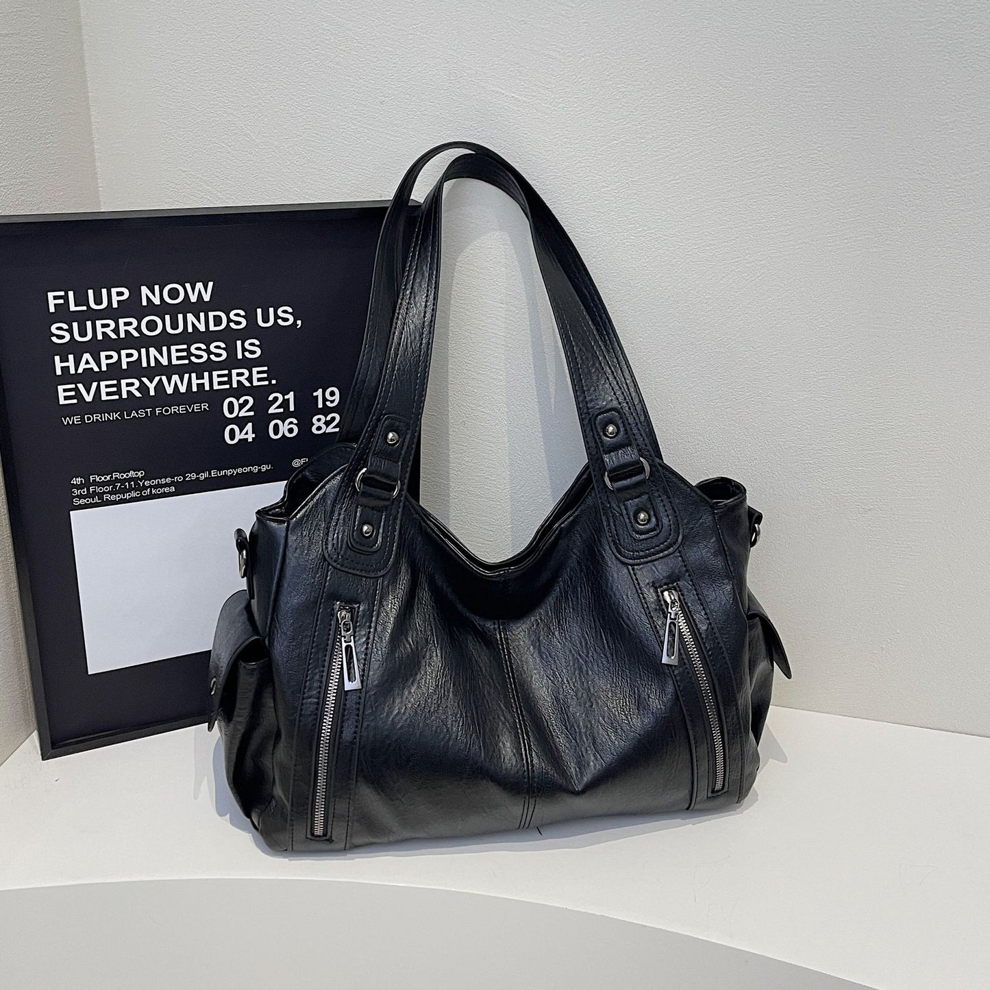 Large-capacity vintage tote bag